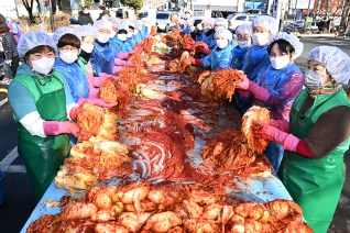 사랑의 김장나누기 행사 대표이미지