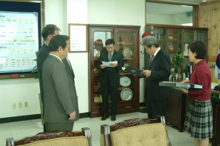 결산검사 위원 위촉 대표이미지