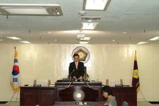 제133회 임시회(개회사) 대표이미지