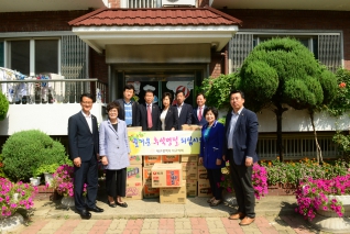 복지시설 방문 대표이미지